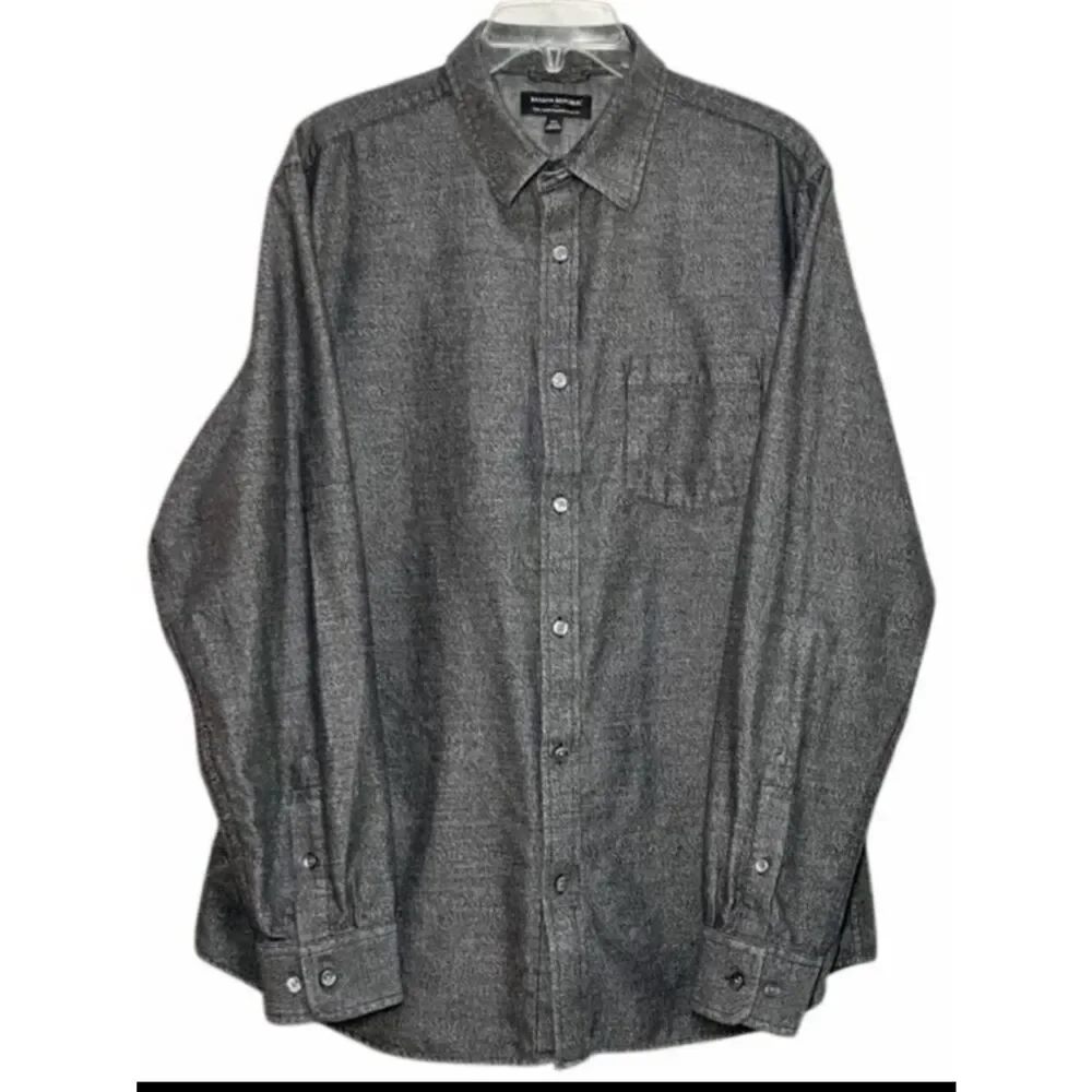 Banana Republic Tailored Slim Fit Button Down in Black Heather Men’s XL
